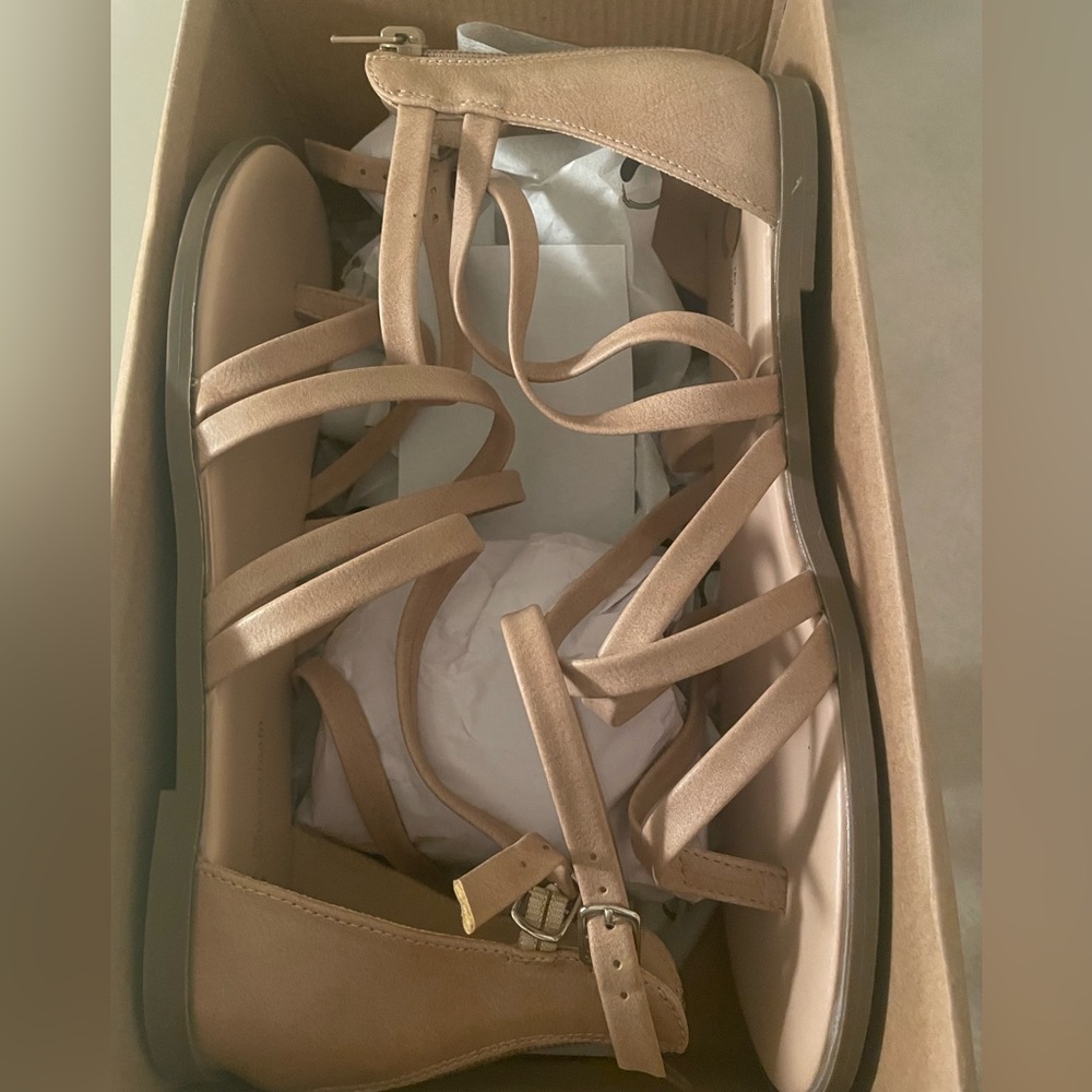 Journee sandals